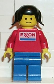 lego 1980 mini figurine exx001 Exxon Blue Legs, Black Pigtails Hair 