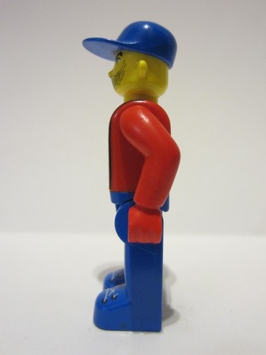 lego 2004 mini figurine 4j006 Tractor Driver With Blue Overalls, Red Shirt, Plain Blue Cap, Beard Stubble 