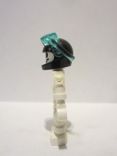 lego 2010 mini figurine gen031 Skeleton With Standard Skull, Black Aquaraiders II Helmet 