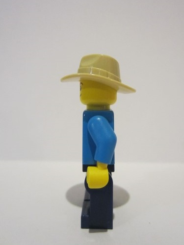 lego 2022 mini figurine adp039 Fisherman Dark Azure Jacket, Dark Blue Legs, Tan Fedora Hat 