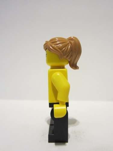 lego 2022 mini figurine adp055 LEGO Store Employee Female, Ponytail, Black Legs 