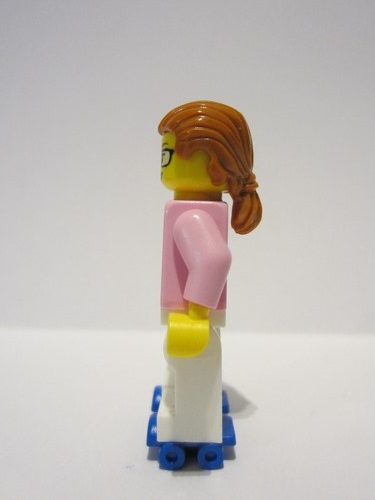 lego 2023 mini figurine adp096 1950s Diner Waitress Bright Pink Top, White Legs, Dark Orange Hair, Blue Roller Skates 