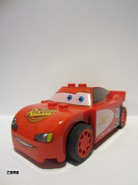 lego 2011 mini figurine crs074 Lightning McQueen Rust-eze Hood, Dark Bluish Gray 1 x 4 Plates Inside 