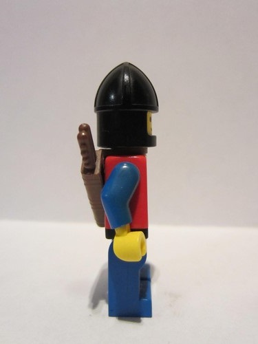 lego 1984 mini figurine cas288 Crusader Axe Blue Legs with Black Hips, Black Chin-Guard, Quiver 