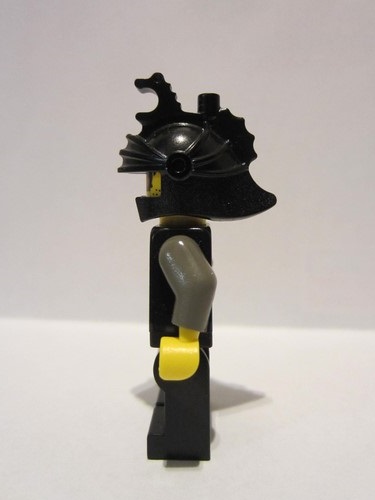 lego 2000 mini figurine cas041 Gilbert the Bad Black Dragon Helmet 