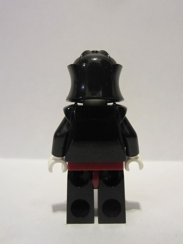 lego 2007 mini figurine cas330 Skeleton Warrior 4 White, Black Breastplate and Helmet, Dark Red Hips and Black Legs 