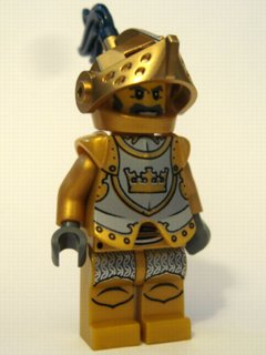 lego 2009 mini figurine cas415 Gold Knight . .