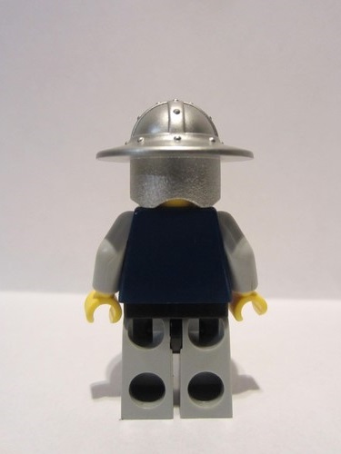 lego 2009 mini figurine cas418 Crown Knight Quarters Helmet with Broad Brim, Black Messy Hair and Stubble 