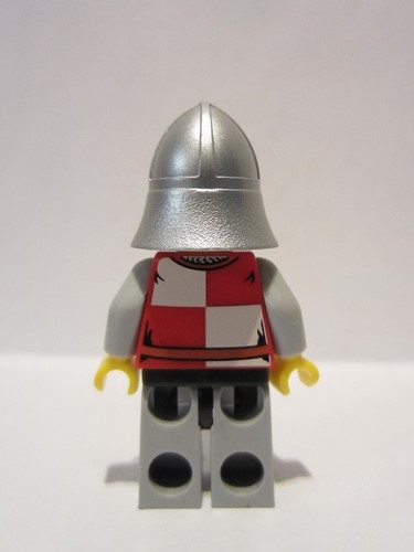 lego 2011 mini figurine cas497 Lion Knight Quarters Helmet with Neck Protector, Crooked Smile and Scar 