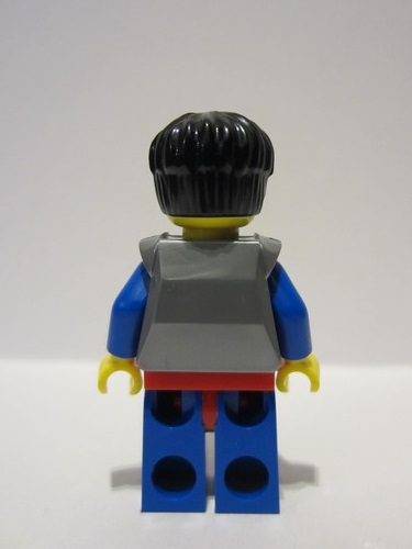 lego 2022 mini figurine cas566 Lion Knight No Helmet, Black Bowl Haircut, Flat Silver Breastplate 