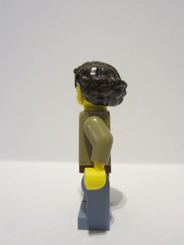 lego 2022 mini figurine cas578 Tavern Keeper Dark Brown Hair, Reddish Brown Apron, Sand Blue Legs 