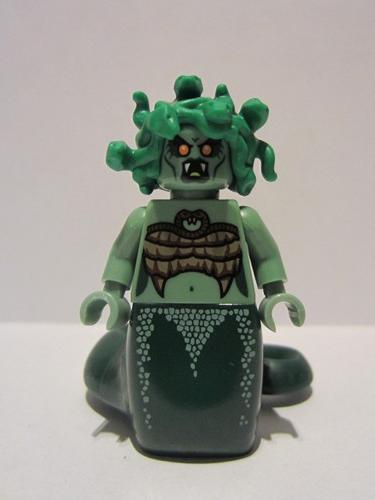 lego 2013 mini figurine col146 Medusa . .