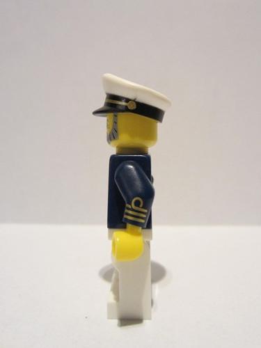 lego 2013 mini figurine col154 Sea Captain . .