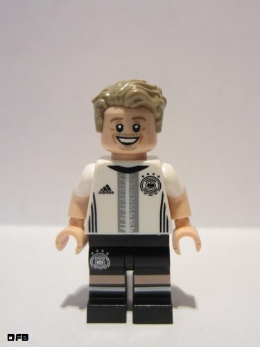 lego 2016 mini figurine dfb016 Max Kruse (23)