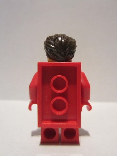 lego 2018 mini figurine col313 Red Suit Brick Guy . .