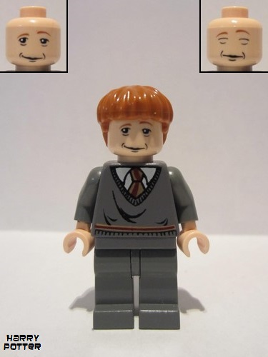 lego 2005 mini figurine hp064 Ron Weasley Gryffindor Stripe Torso, Sleeping / Awake Face 