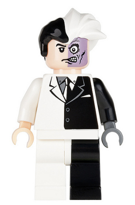 lego 2006 mini figurine bat004a Two-Face With Plain White Hips 