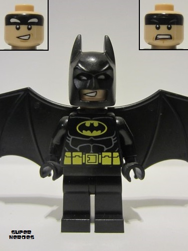 lego 2017 mini figurine sh0402 Batman Black Wings, Black Headband 