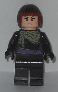 lego 2014 mini figurine tnt047 Karai Scarf and Dark Red Hair Highlights (Movie Version) 