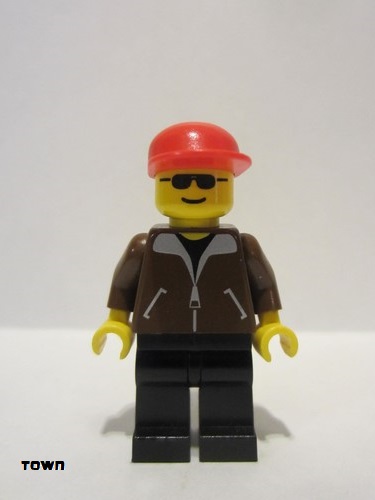 lego 1996 mini figurine trn021 Citizen Jacket Brown - Black Legs, Red Cap 