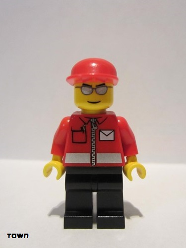 lego 2008 mini figurine post007 Post Office White Envelope and Stripe, Black Legs, Red Cap, Silver Sunglasses Enveloppe et rayure blanches, pattes noires, casquette rouge, lunettes de soleil argentées