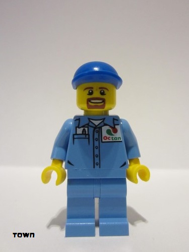 lego 2016 mini figurine cty0679 Citizen Medium Blue Uniform Shirt with Pocket and Octan Logo, Medium Blue Legs, Blue Short Bill Cap, Goatee 