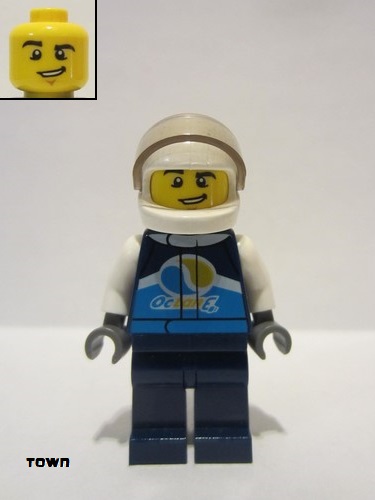 lego 2020 mini figurine cty1110 Race Car Driver Male, Dark Blue 'Octan E' Race Jacket and Legs, White Helmet Mâle, veste et jambes de course «Octan E» bleu foncé, casque blanc