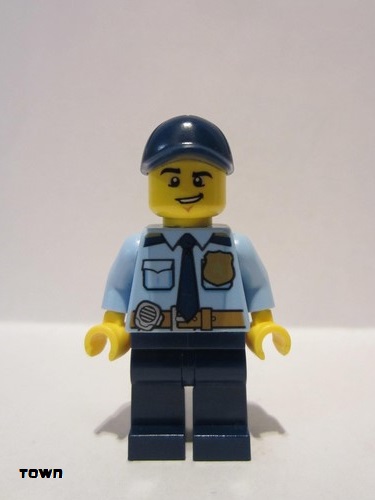 lego 2020 mini figurine cty1155 Police - City Officer Shirt with Dark Blue Tie and Gold Badge, Dark Tan Belt with Radio, Dark Blue Legs, Dark Blue Cap, Lopsided Grin Chemise avec cravate bleu foncé et insigne doré, ceinture brun foncé avec radio, jambes bleu foncé, casquette bleu foncé, sourire déséquilibré