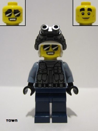 lego 2020 mini figurine cty1202 Police Officer - Duke DeTain