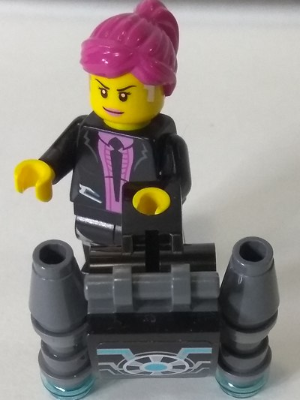 lego 2014 mini figurine uagt018s Agent Caila Phoenix With Jet Pack with Sticker 