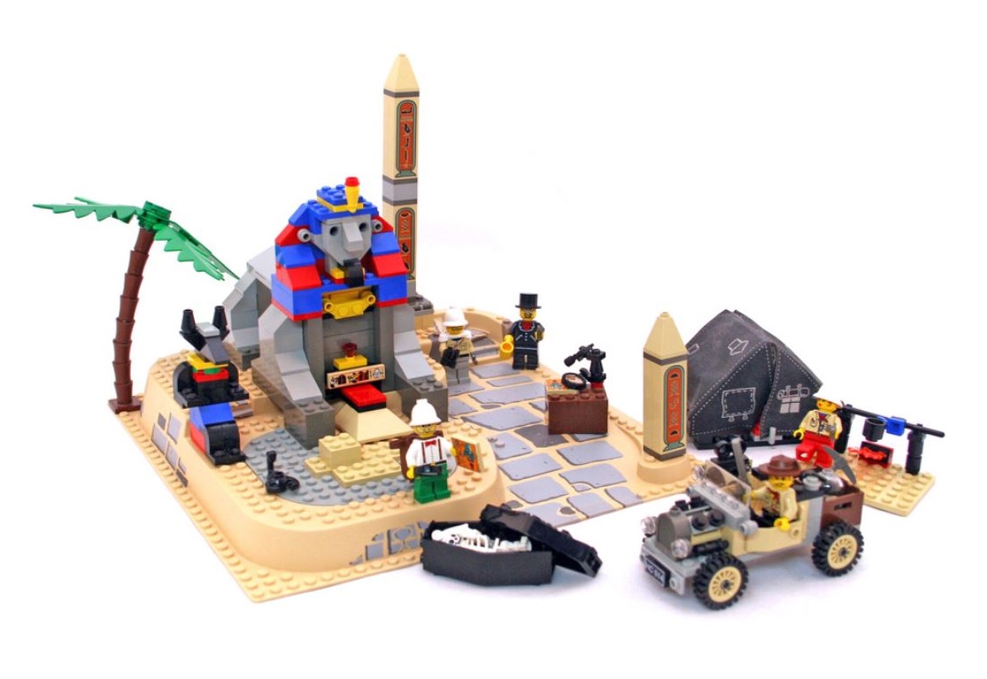 LEGO 2 x Figur Minifigur Adventurers Desert Miss Gail Storm Desert adv015 