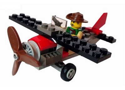 lego 2003 set 7422 Red Eagle 