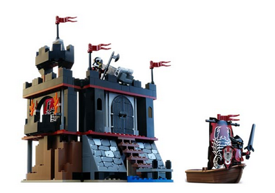 lego 2005 set 8802 Dark Fortress Landing 