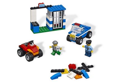 lego 2012 set 4636 Police Building Set 