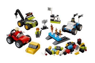 lego 2013 set 10655 Monster Trucks 