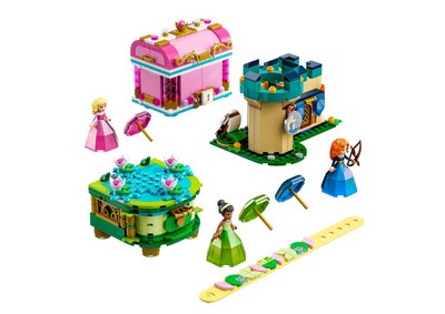 lego 2022 set 43203 Aurora, Merida and Tiana's Enchanted Creations