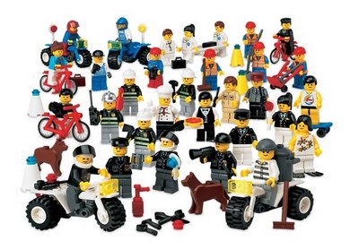 lego 2006 set 9247-2 Community Workers