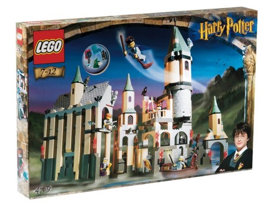 LEGO HARRY POTTER MINIFIGURE HARRY POTTER WITH LIGHT PURPLE CAPE SET 4709 