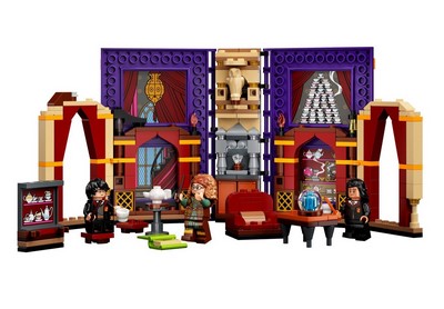 lego 2022 set 76396 Hogwarts Moment Divination Class