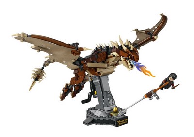 lego 2022 set 76406 Hungarian Horntail Dragon Le Magyar à pointes