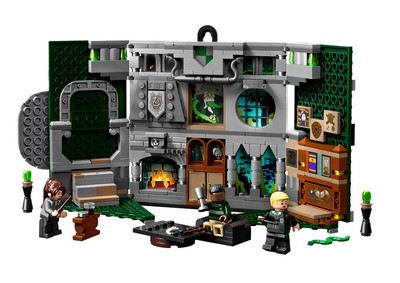 lego 2023 set 76410 Slytherin House Banner Le blason de la maison Serpentard