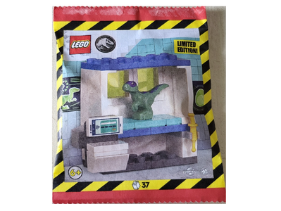 lego 2024 set 122404 Baby Raptor with DNA Lab Cabinet paper bag 