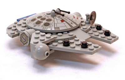 lego 2003 set 4488 Millennium Falcon 