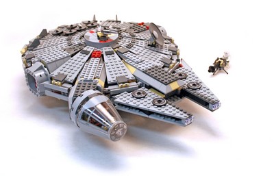 lego 2004 set 4504 Millennium Falcon 