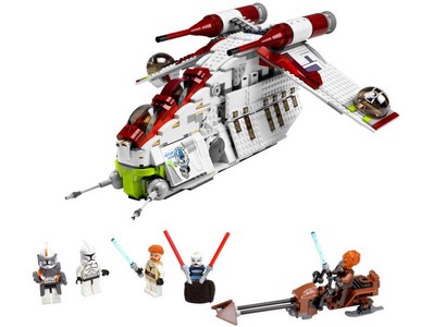 lego 2008 set 7676 Republic Attack Gunship 