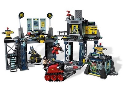 lego 2012 set 6860 The Batcave 