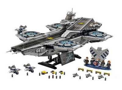 lego 2015 set 76042 UCS Helicarrier 