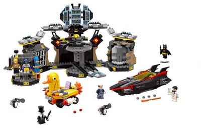 lego 2017 set 70909 Batcave Break-In 