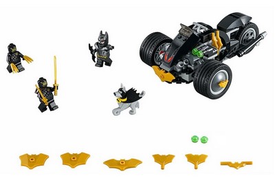 lego 2018 set 76110 Batman: The Attack of the Talons 