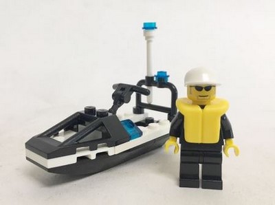 lego 2005 set 4912 Police Jet Ski 